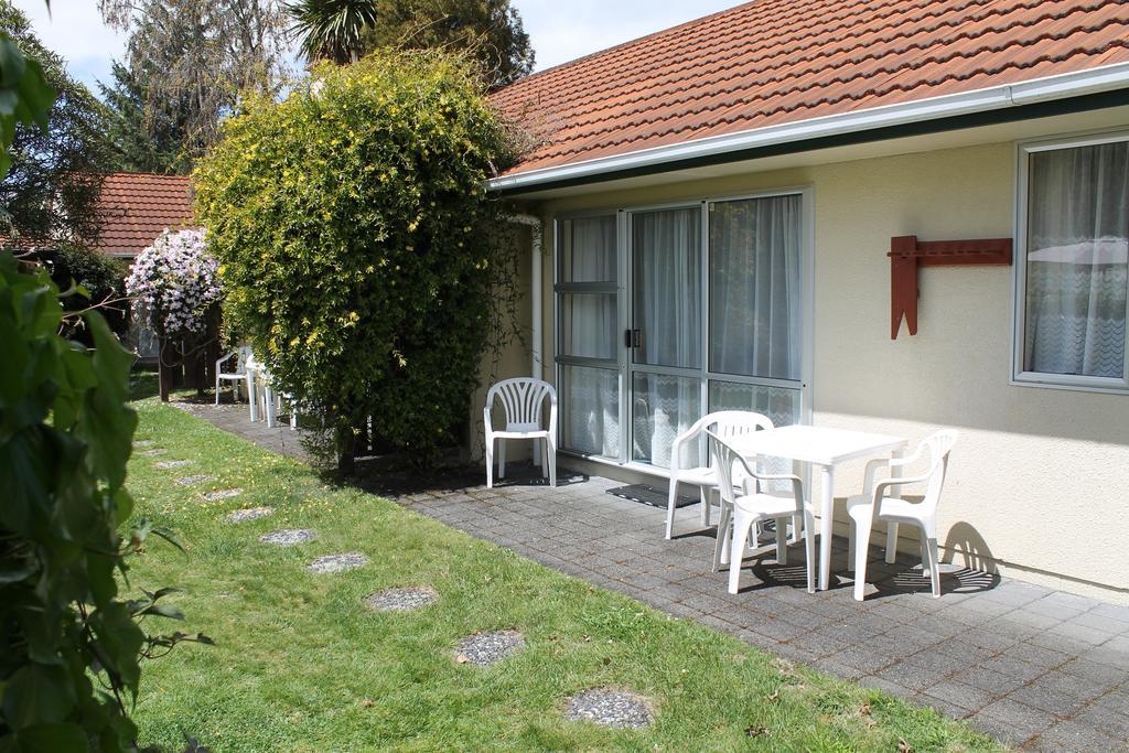 Anglers Paradise Motel Turangi Exterior photo